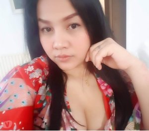 Noryane adult dating in New Castle
